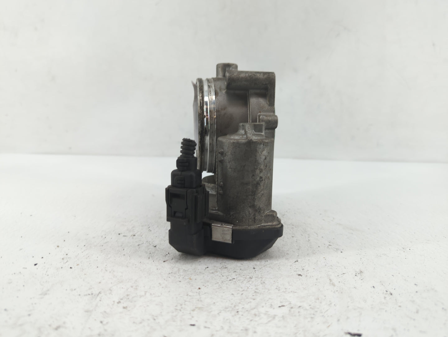 2007-2010 Bmw X5 Throttle Body P/N:1354 7556118-03 1354 7556118-04, 12394 04610 Fits Fits 2007 2008 2009 2010 2011 2012 2013