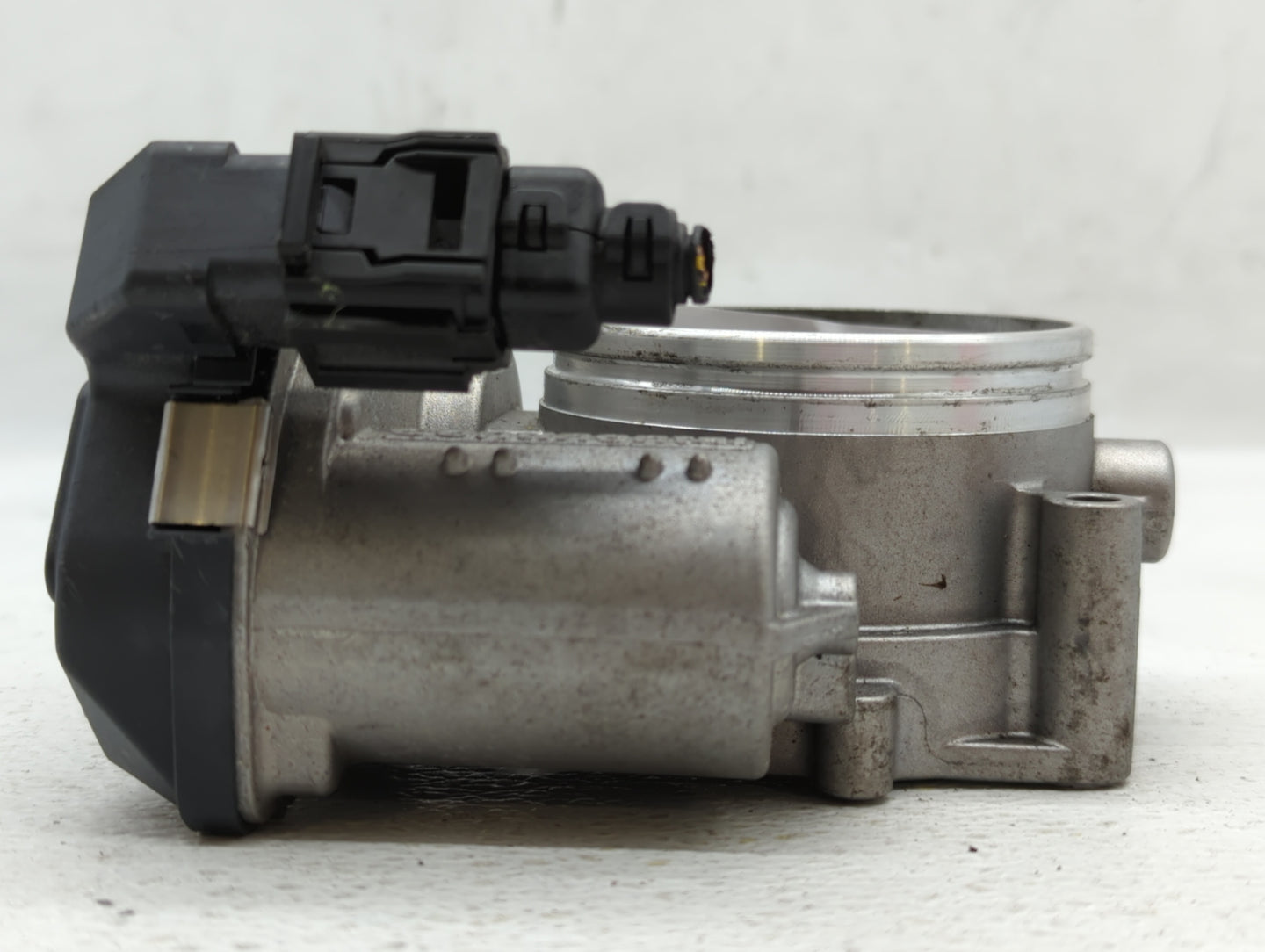 2007-2010 Bmw X5 Throttle Body P/N:1354 7556118-03 Fits Fits 2007 2008 2009 2010 2011 2012 2013 OEM Used Auto Parts - Oemuse