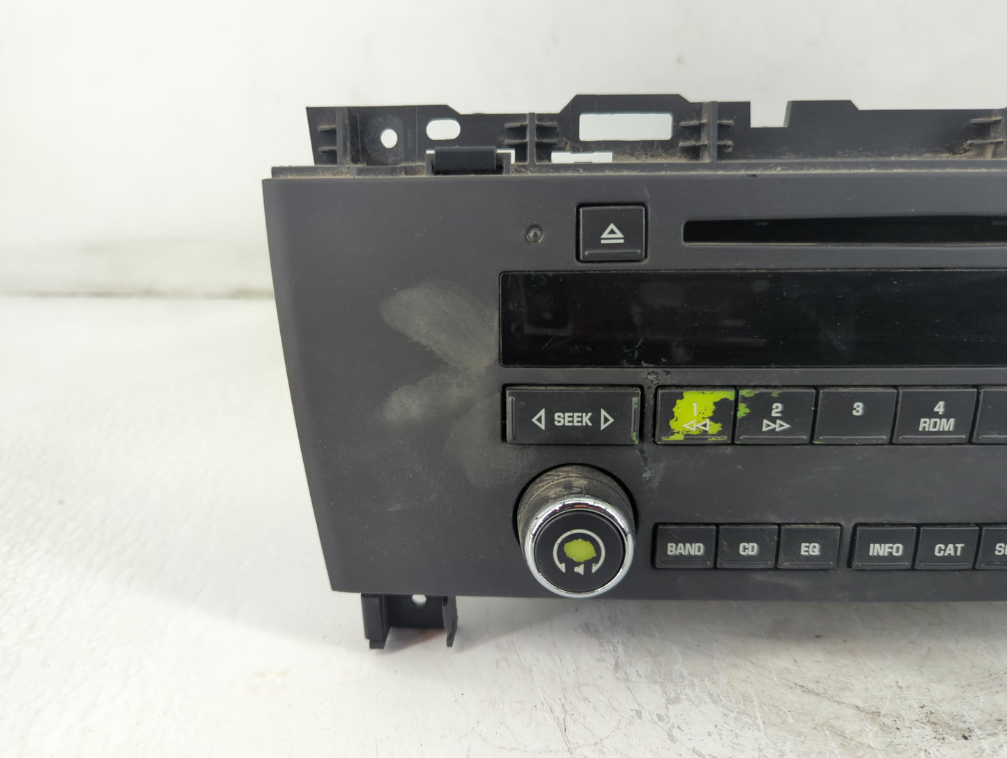 2009 Buick Allure Radio AM FM Cd Player Receiver Replacement P/N:25875834 Fits OEM Used Auto Parts - Oemusedautoparts1.com