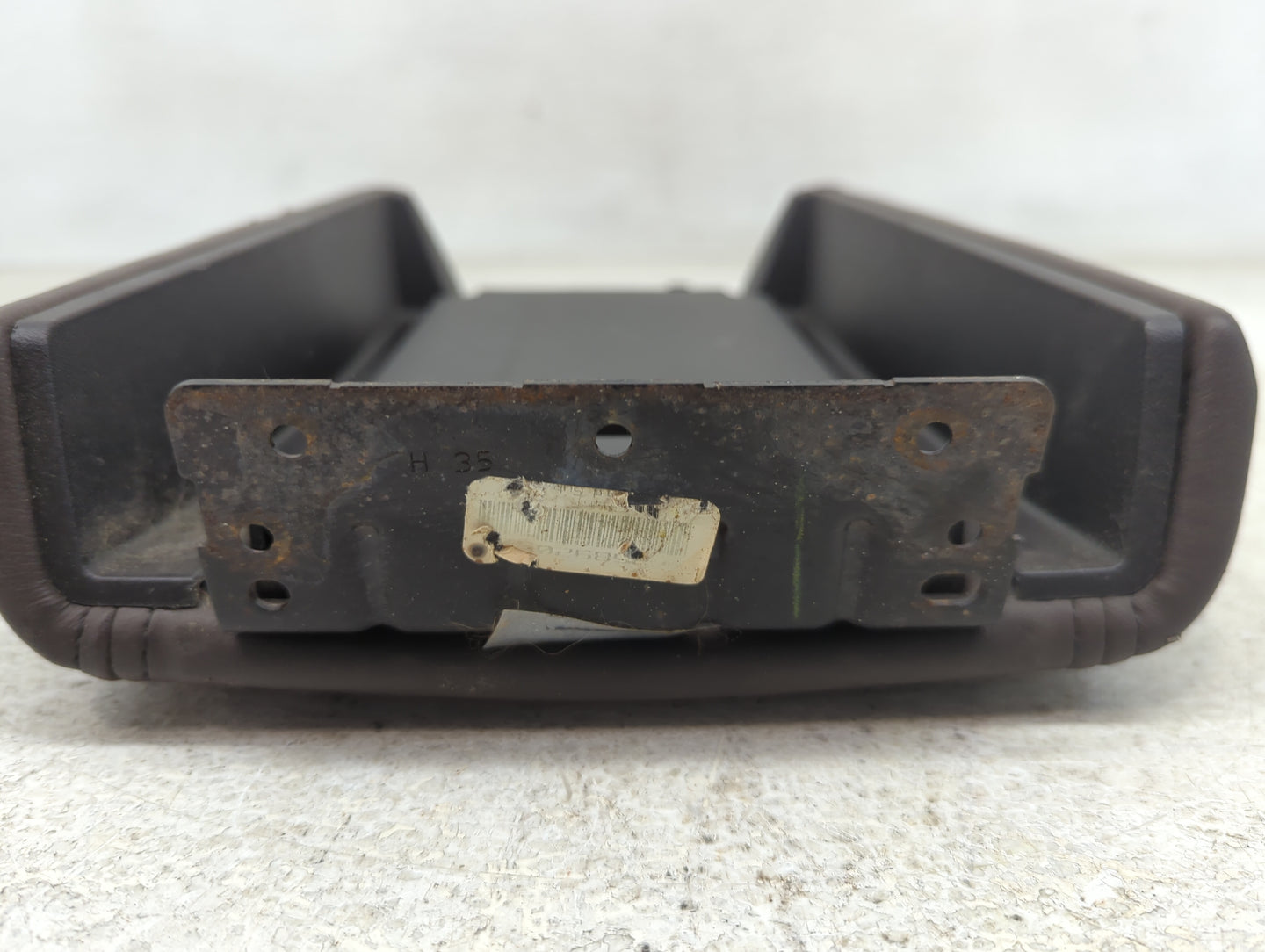 2008-2012 Buick Enclave Center Console Armrest Cover Lid Fits Fits 2007 2008 2009 2010 2011 2012 OEM Used Auto Parts - Oemus