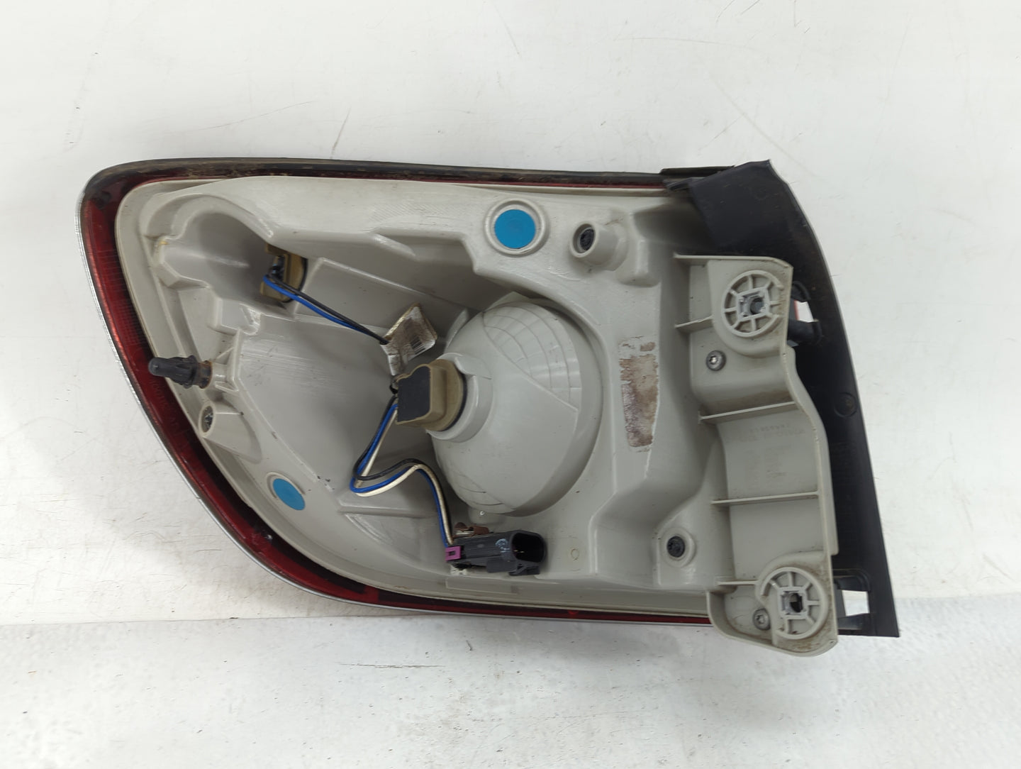 2008-2012 Buick Enclave Tail Light Assembly Passenger Right OEM Fits Fits 2008 2009 2010 2011 2012 OEM Used Auto Parts - Oem