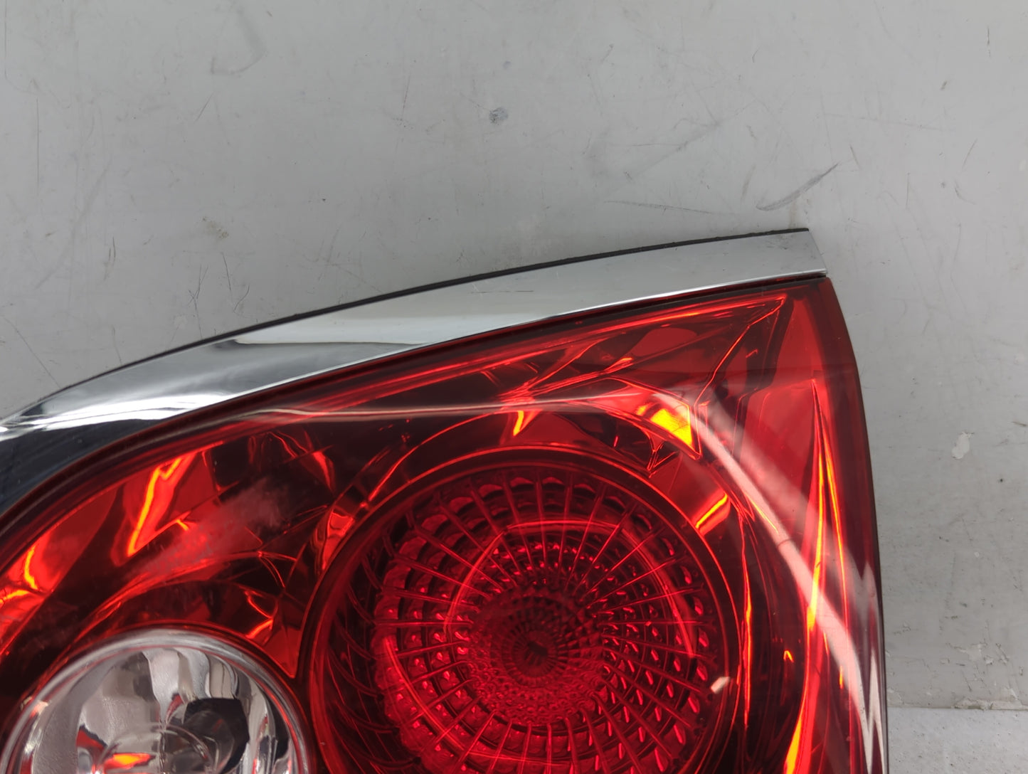 2008-2012 Buick Enclave Tail Light Assembly Driver Left OEM P/N:22071AB Fits Fits 2008 2009 2010 2011 2012 OEM Used Auto Par