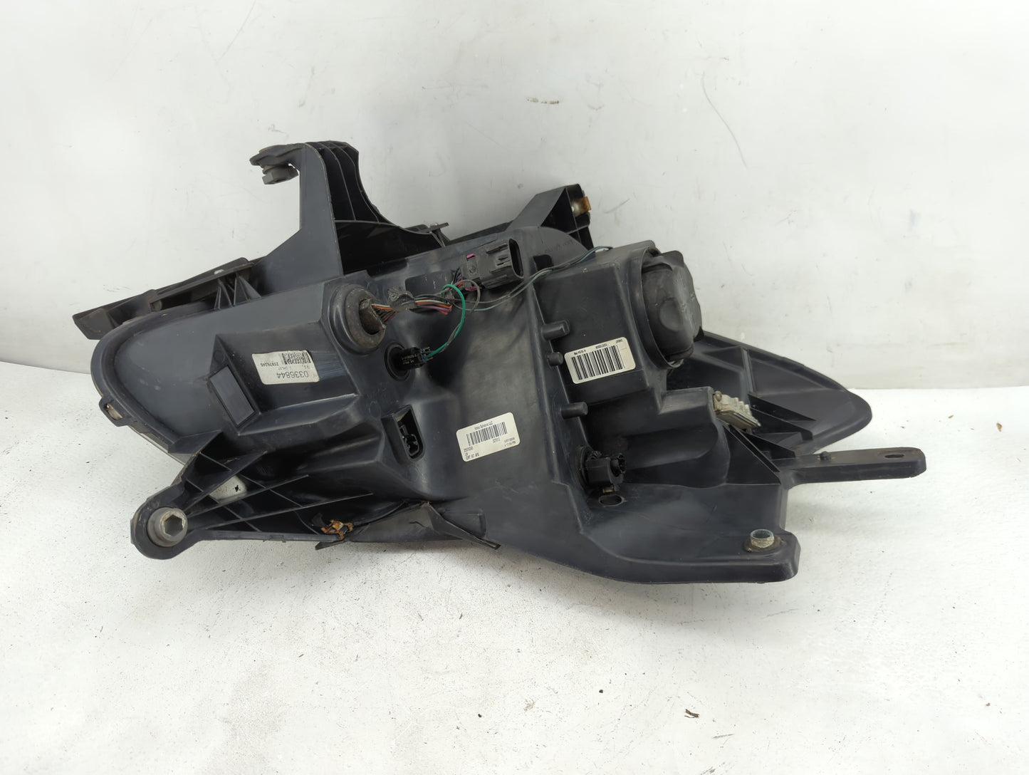 2008-2012 Buick Enclave Driver Left Oem Head Light Headlight Lamp - Oemusedautoparts1.com