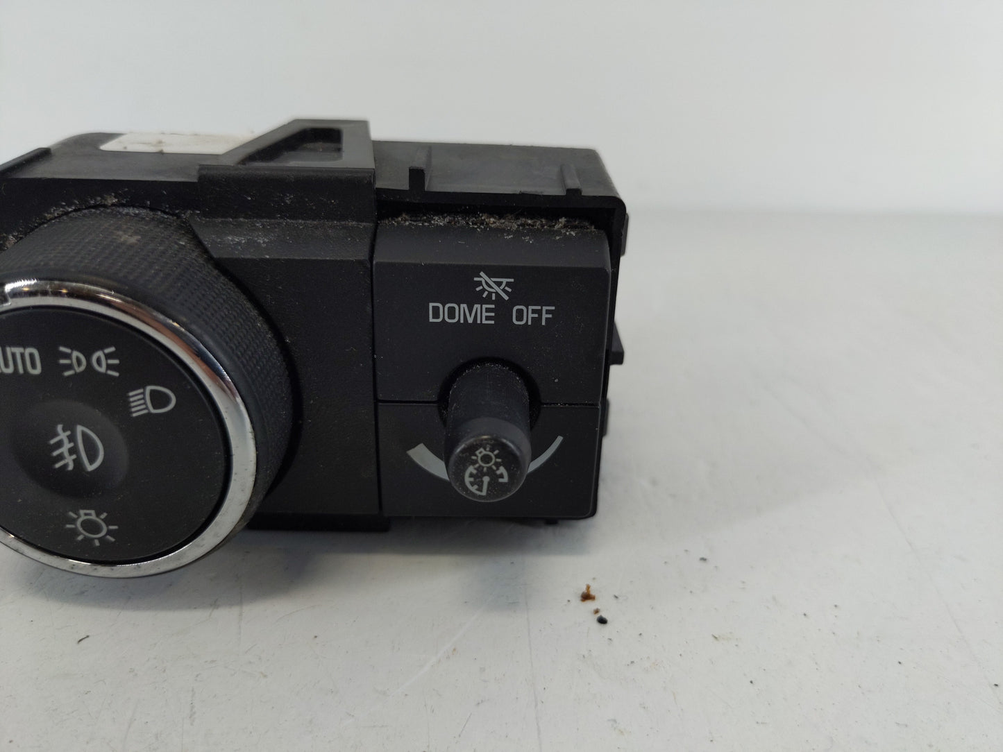 2009 Buick Enclave Headlight Head Light Switch Lamp Control - Oemusedautoparts1.com