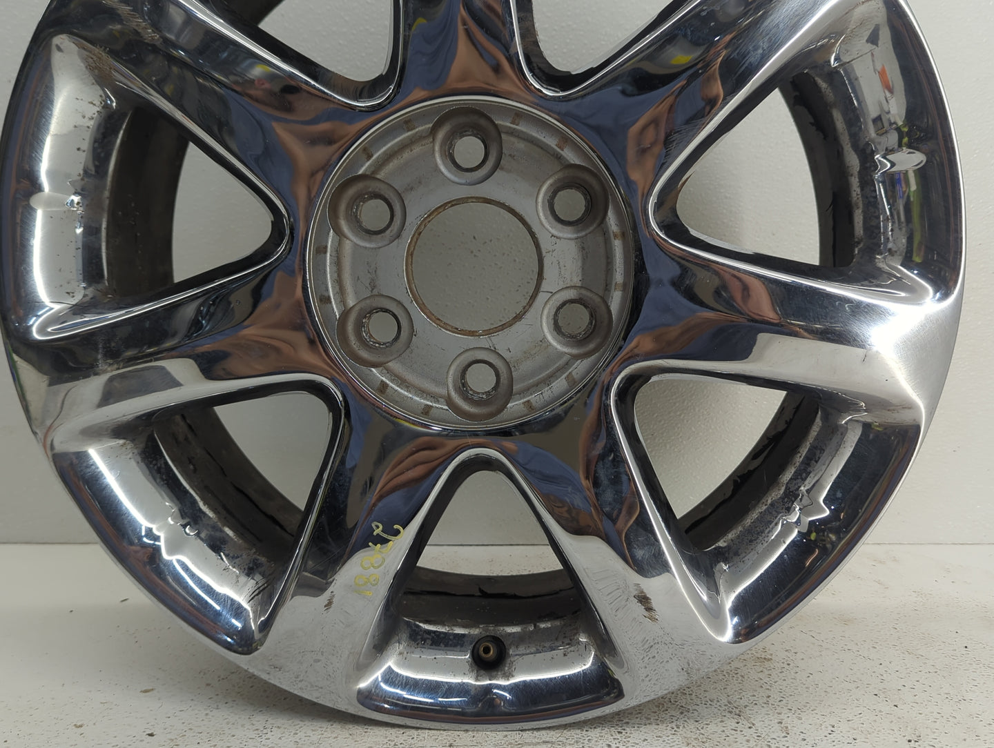 2008-2010 Buick Enclave Oem Wheel Rim 1073971 - Oemusedautoparts1.com