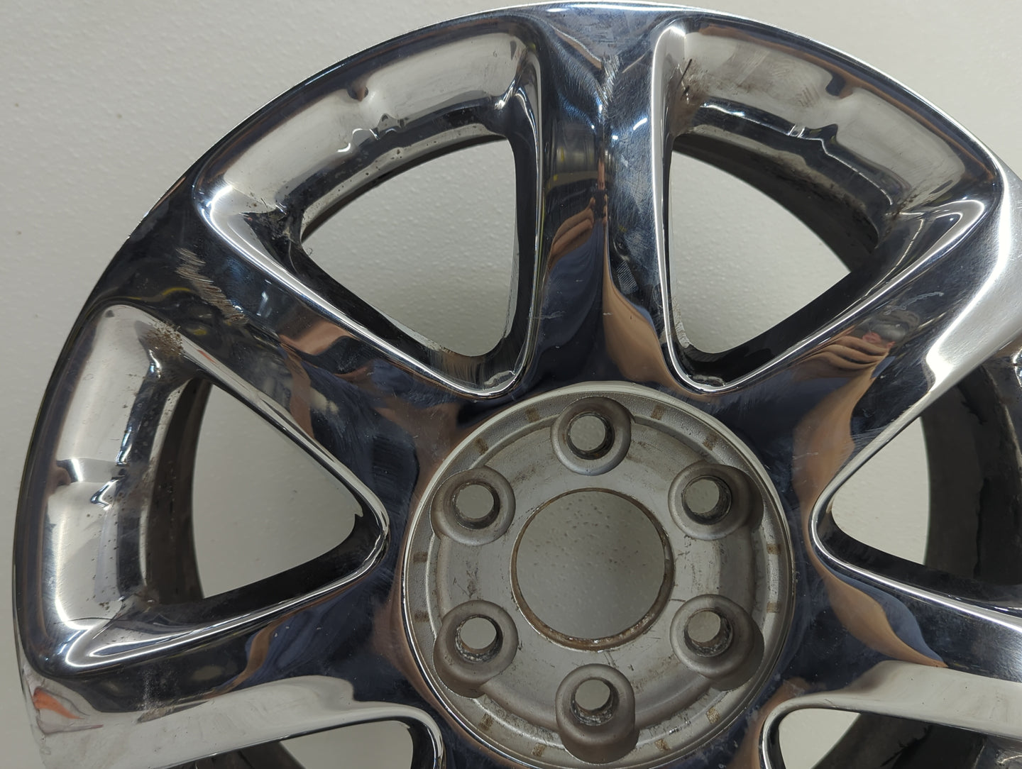 2008-2010 Buick Enclave Oem Wheel Rim 1073971 - Oemusedautoparts1.com