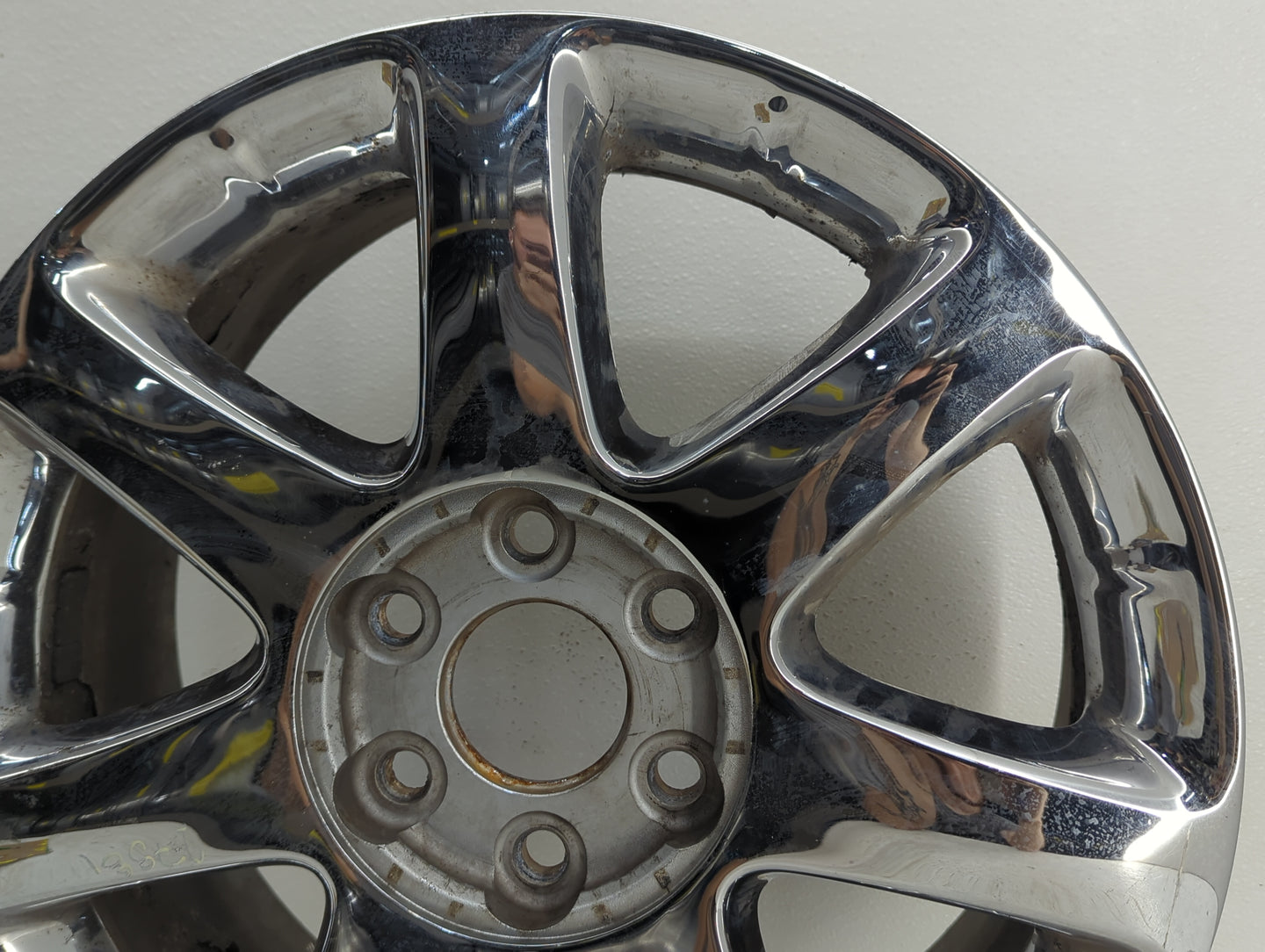 2008-2010 Buick Enclave Oem Wheel Rim 1074266 - Oemusedautoparts1.com