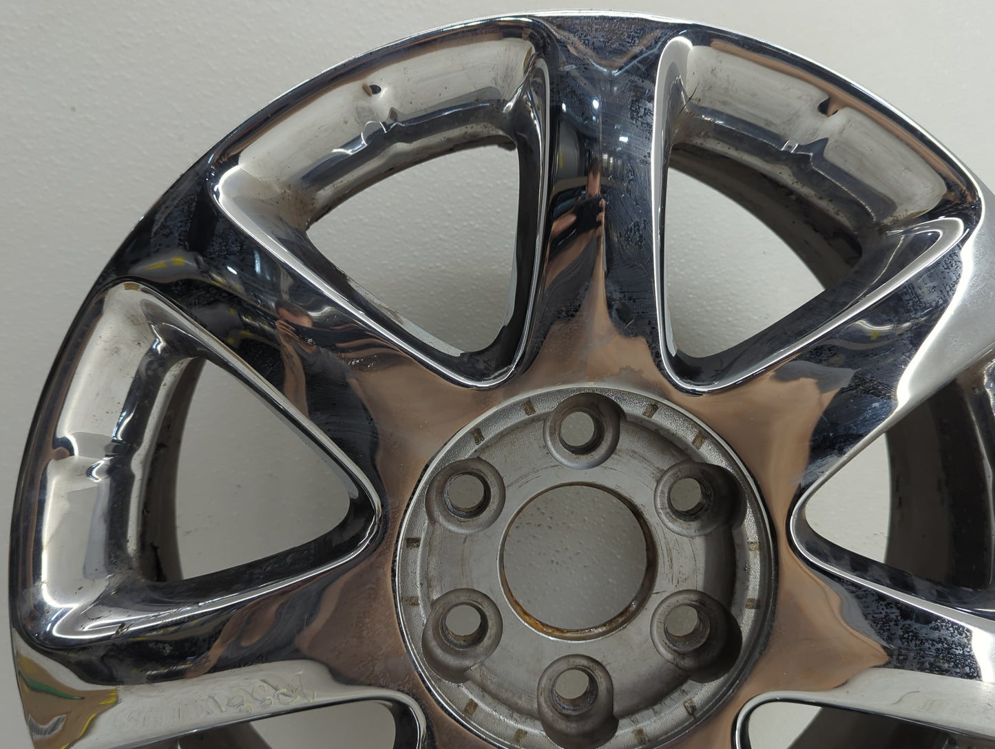 2008-2010 Buick Enclave Oem Wheel Rim 1074266 - Oemusedautoparts1.com