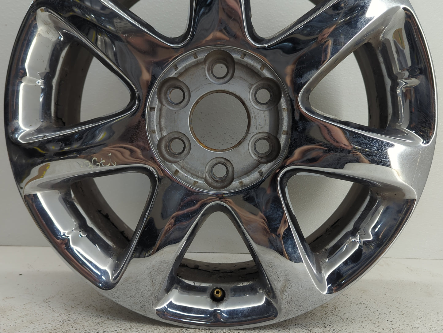 2008-2010 Buick Enclave Oem Wheel Rim 1074266 - Oemusedautoparts1.com