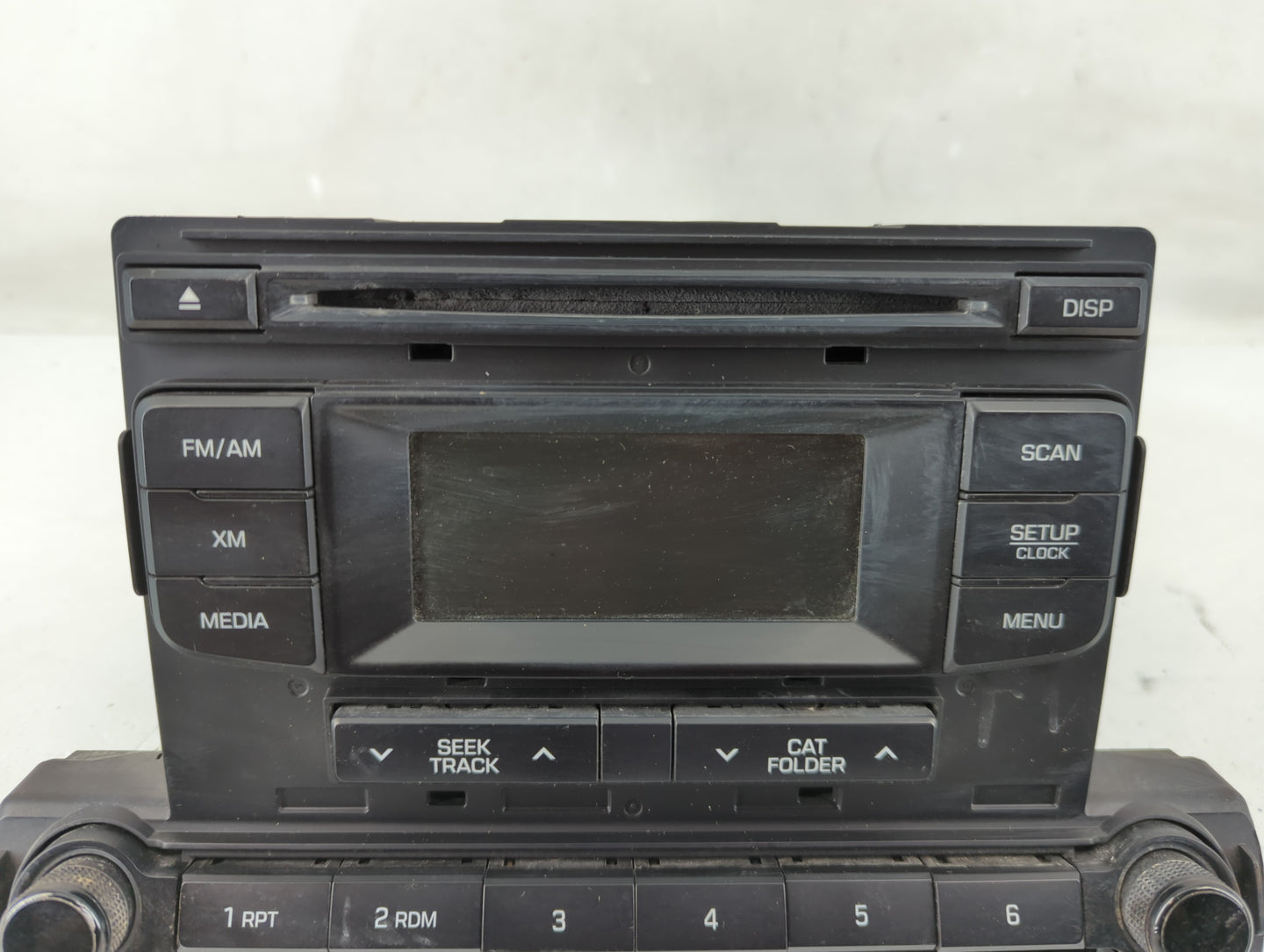 2009 Buick Enclave Radio AM FM Cd Player Receiver Replacement P/N:96170-F2100UAT Fits OEM Used Auto Parts - Oemusedautoparts