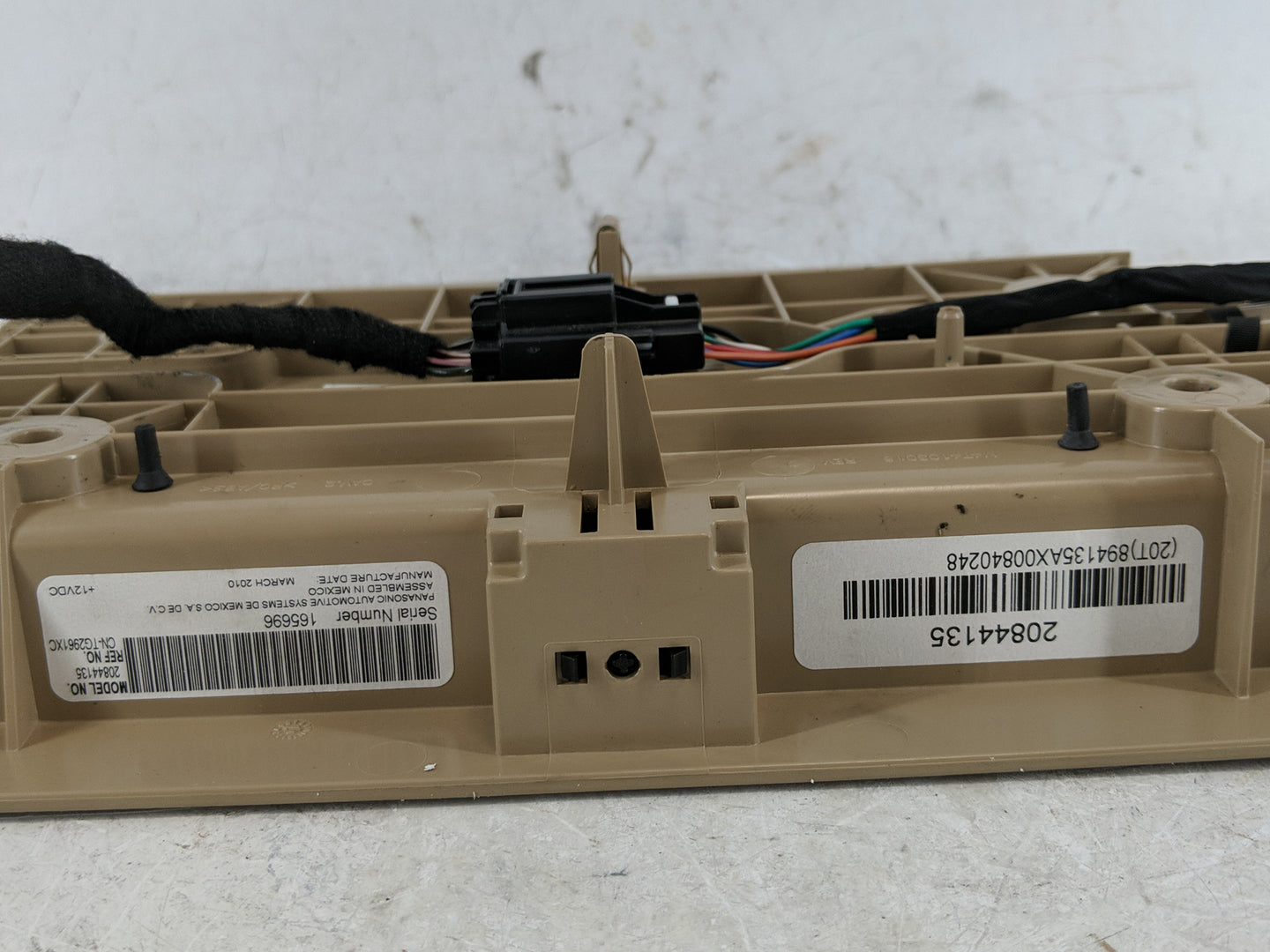 2009 Buick Enclave Radio AM FM Cd Player Receiver Replacement P/N:894135AX00840248 Fits OEM Used Auto Parts - Oemusedautopar