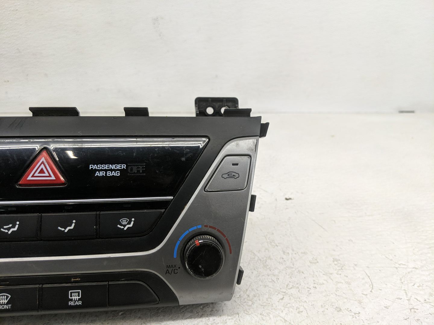 2008-2017 Buick Enclave Climate Control Module Temperature AC/Heater Replacement Fits OEM Used Auto Parts - Oemusedautoparts
