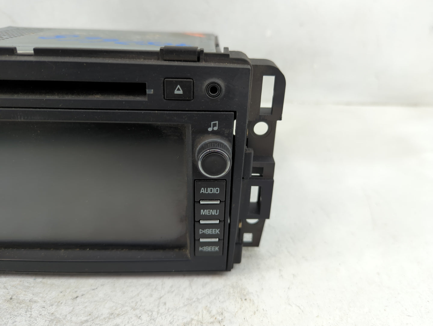 2009 Buick Enclave Radio AM FM Cd Player Receiver Replacement P/N:20792739 Fits OEM Used Auto Parts - Oemusedautoparts1.com