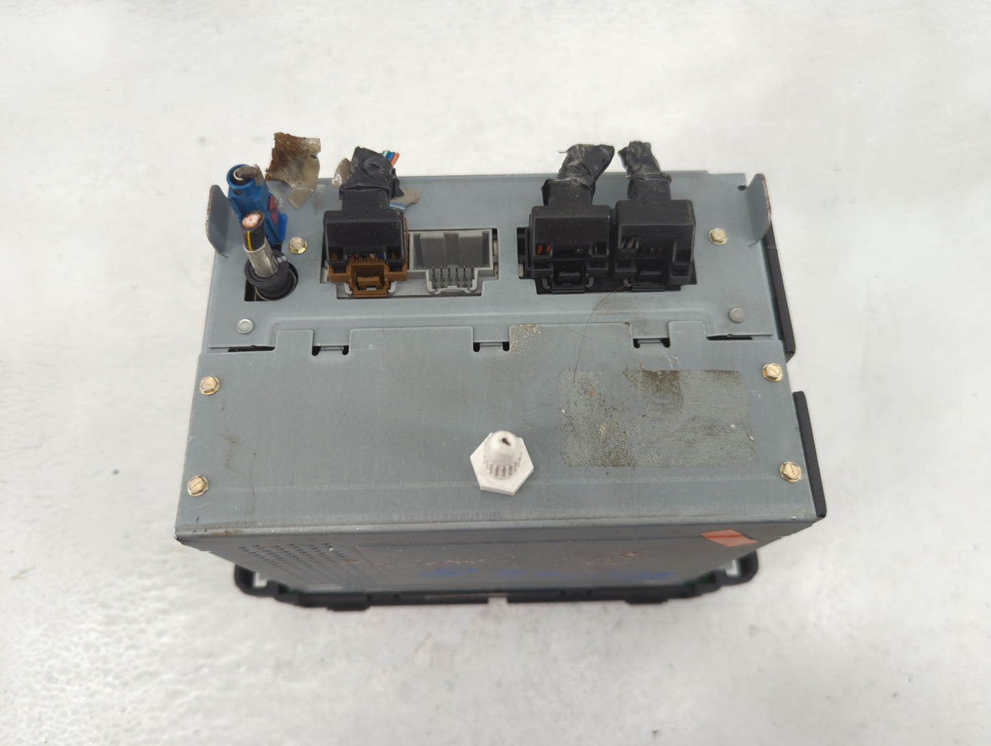 2009 Buick Enclave Radio AM FM Cd Player Receiver Replacement P/N:20792739 Fits OEM Used Auto Parts - Oemusedautoparts1.com