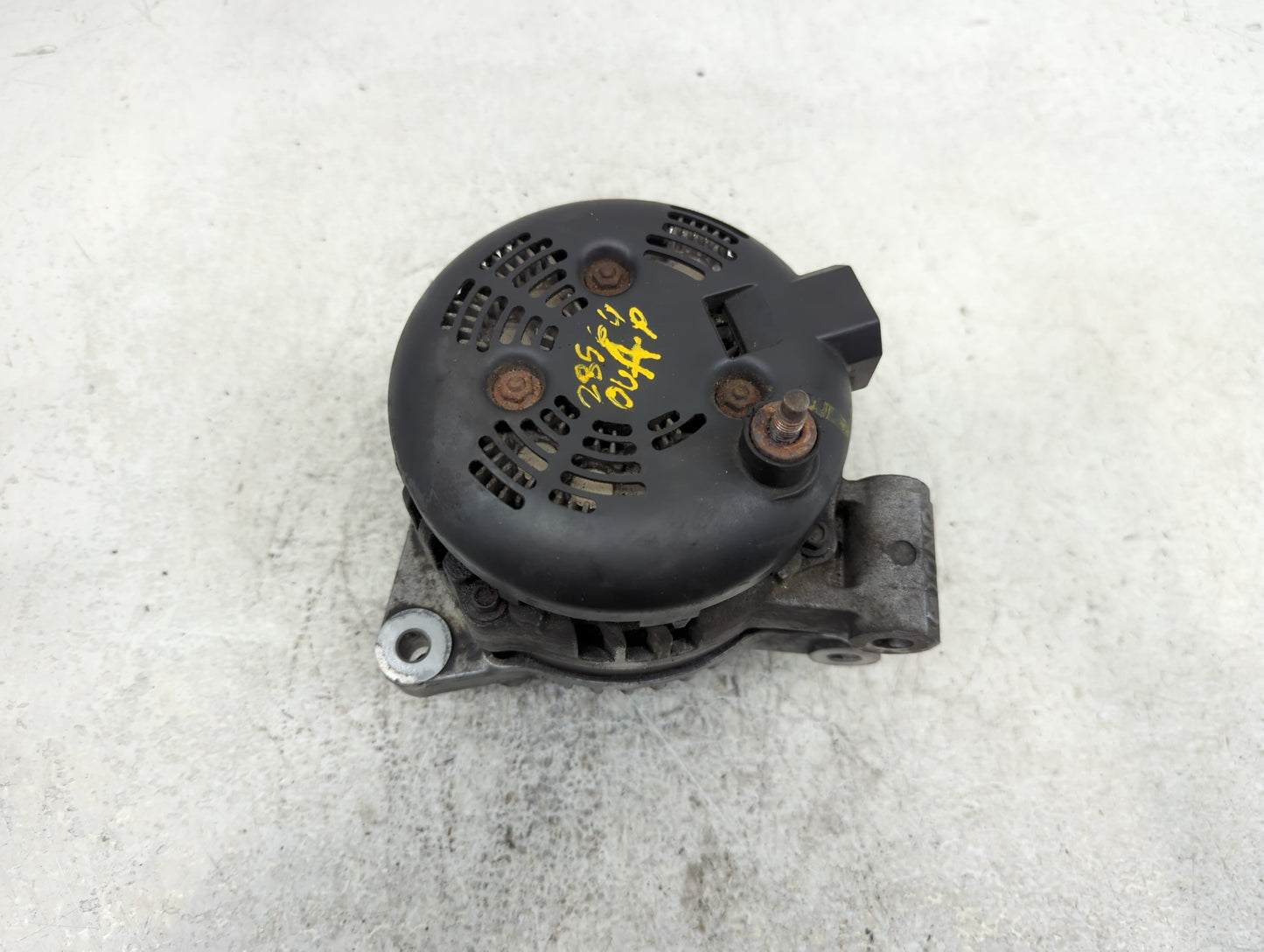 2008-2013 Buick Enclave Alternator Replacement Generator Charging Assembly Engine OEM P/N:25815839 Fits OEM Used Auto Parts 