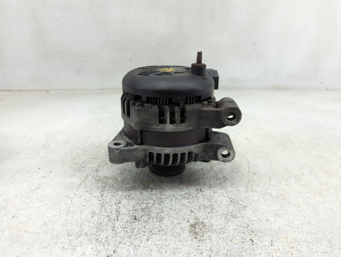 2008-2013 Buick Enclave Alternator Replacement Generator Charging Assembly Engine OEM P/N:25815839 Fits OEM Used Auto Parts 