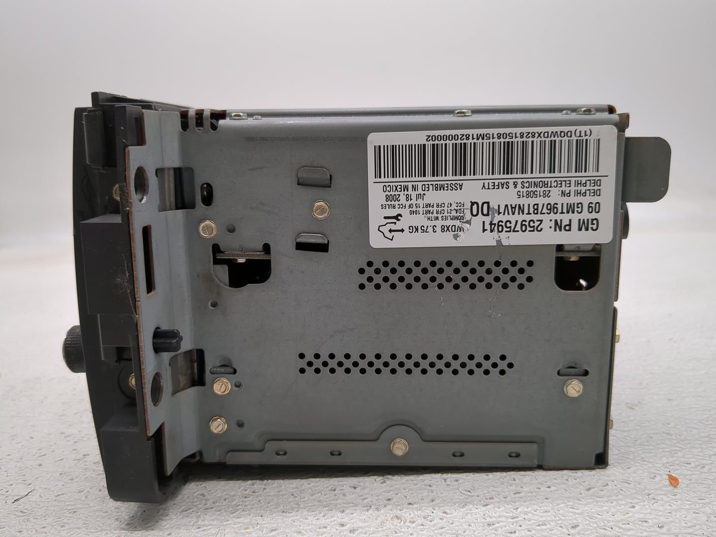 2009 Buick Enclave Radio AM FM Cd Player Receiver Replacement P/N:25975941 Fits OEM Used Auto Parts - Oemusedautoparts1.com
