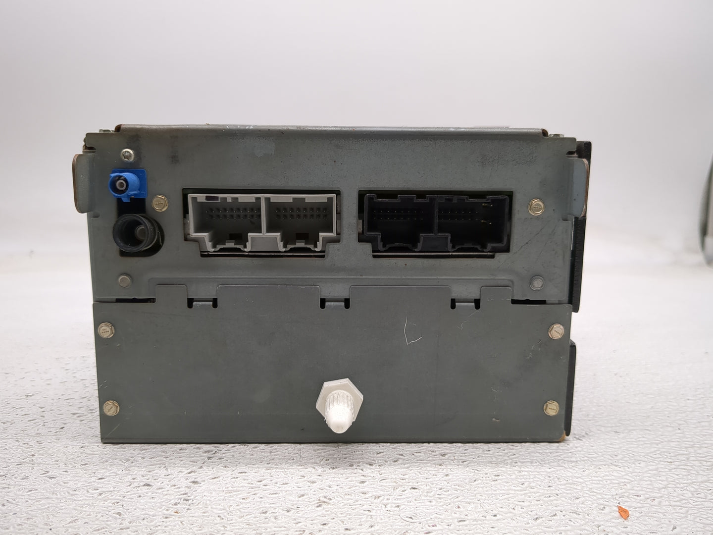 2009 Buick Enclave Radio AM FM Cd Player Receiver Replacement P/N:25975941 Fits OEM Used Auto Parts - Oemusedautoparts1.com