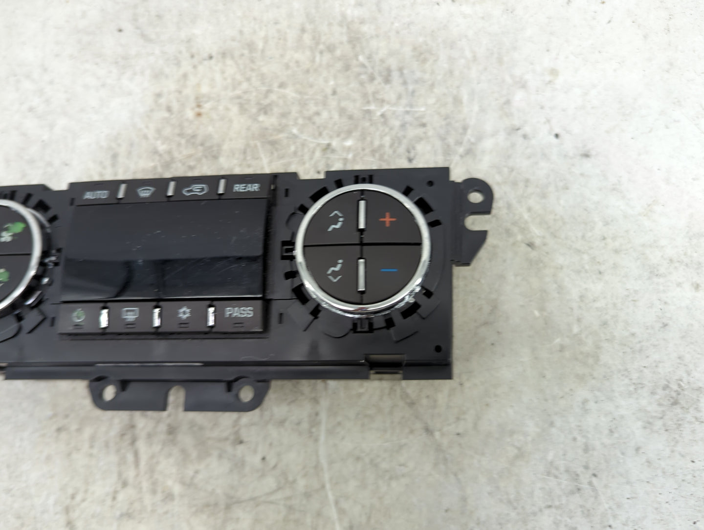 2008-2012 Buick Enclave Climate Control Module Temperature AC/Heater Replacement P/N:20778545 3885450R09070C0503 Fits OEM Us
