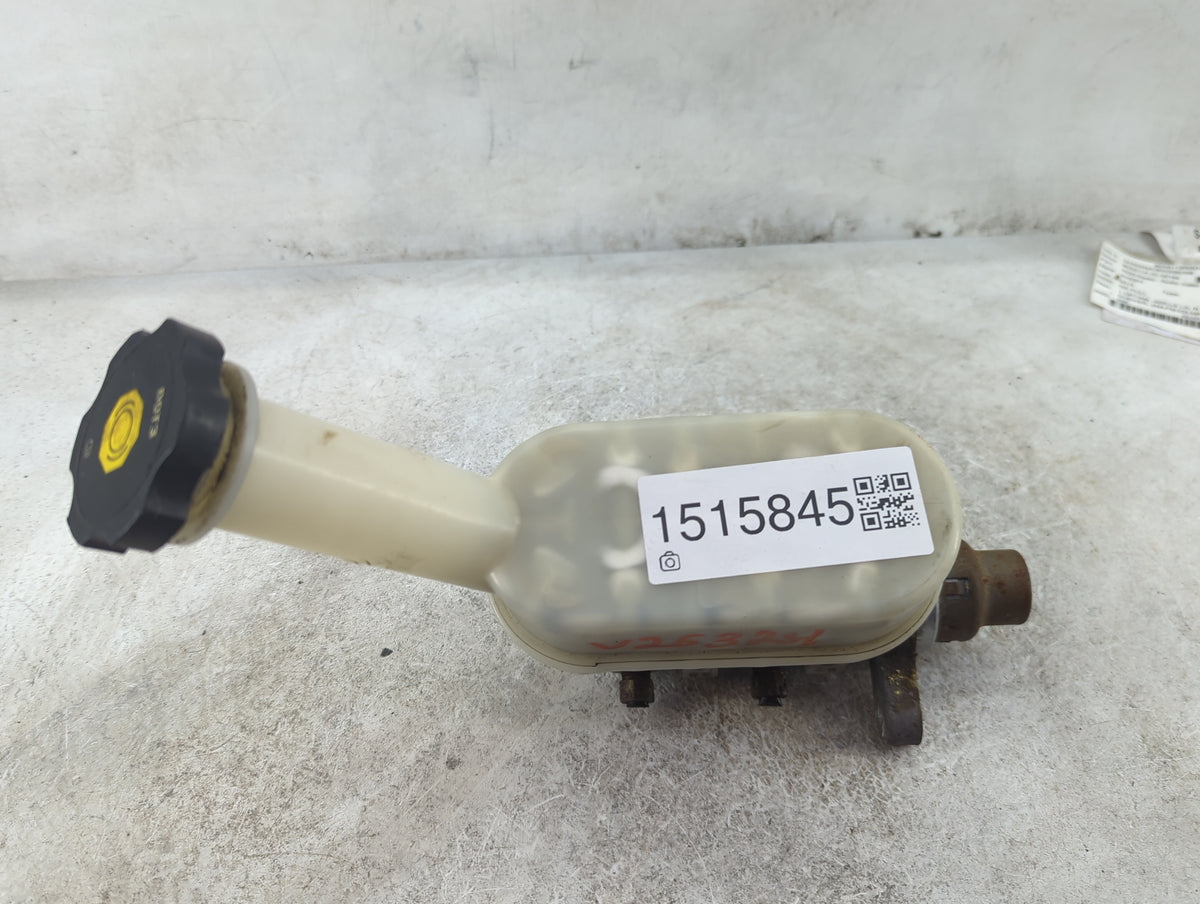 2009-2017 Buick Enclave Brake Master Cylinder 1515845 - Oemusedautoparts1.com