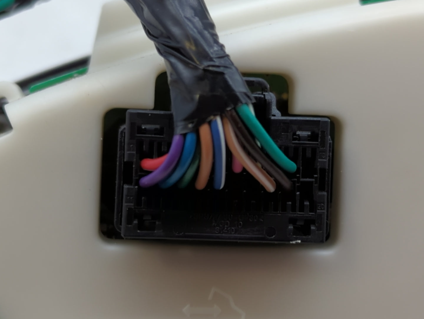 2009-2012 Buick Enclave Instrument Cluster Speedometer Gauges P/N:25810791 Fits Fits 2009 2010 2011 2012 OEM Used Auto Parts