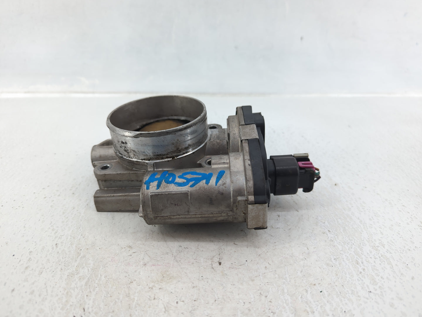 2008-2011 Buick Enclave Throttle Body P/N:1438AA 995AA Fits Fits 2007 2008 2009 2010 2011 OEM Used Auto Parts - Oemusedautop