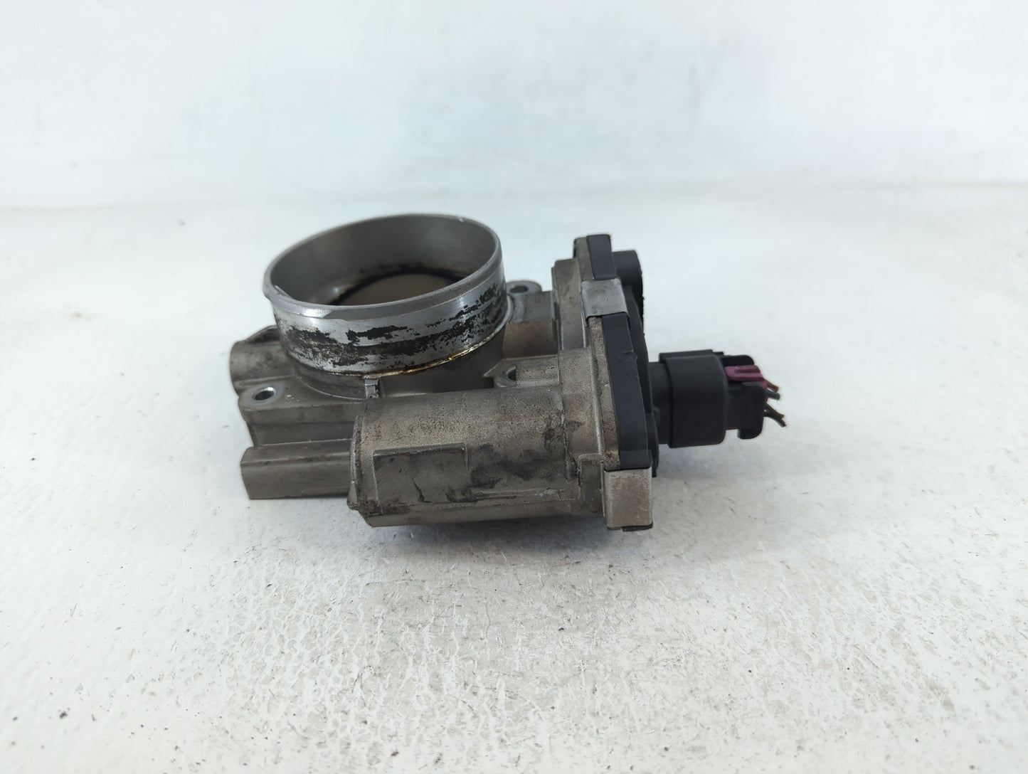 2008-2011 Buick Enclave Throttle Body P/N:995AA4840C Fits Fits 2007 2008 2009 2010 2011 OEM Used Auto Parts - Oemusedautopar