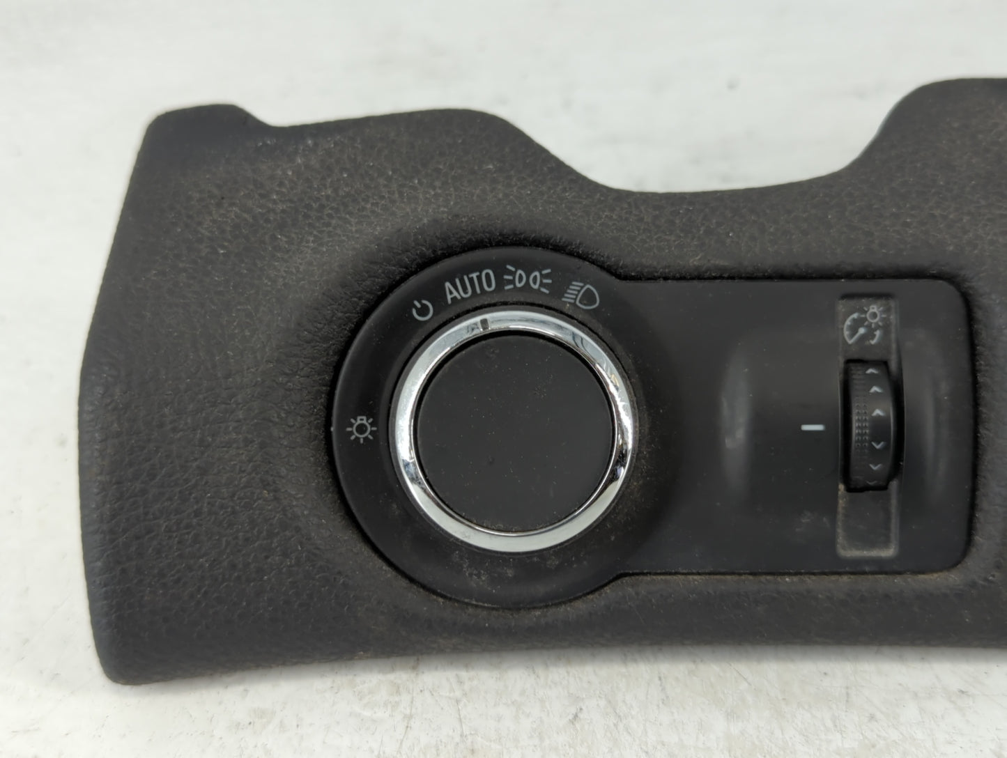 2008-2012 Buick Enclave Headlight Head Light Switch Lamp Control 23069059 - Oemusedautoparts1.com