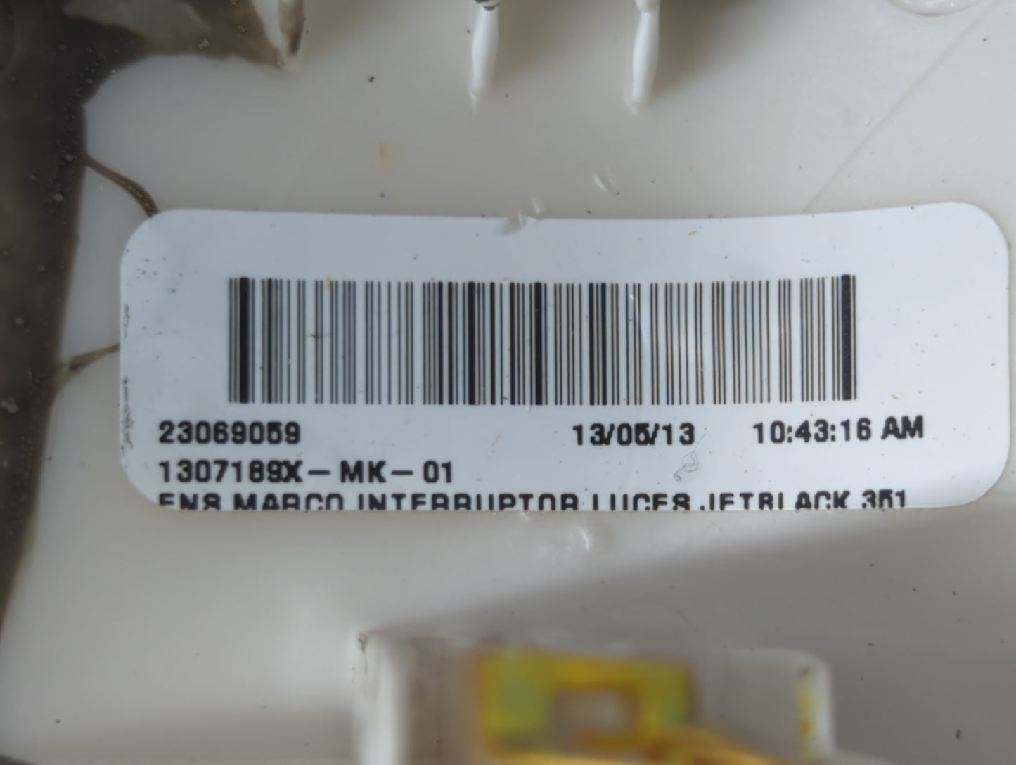 2008-2012 Buick Enclave Headlight Head Light Switch Lamp Control 23069059 - Oemusedautoparts1.com