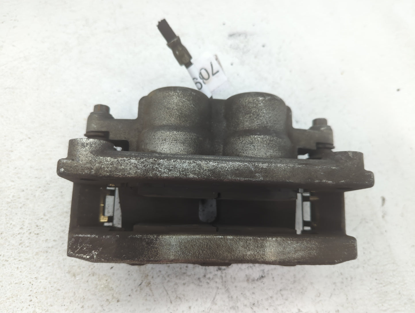 2008-2017 Buick Enclave Front Driver Left Brake Caliper - Oemusedautoparts1.com