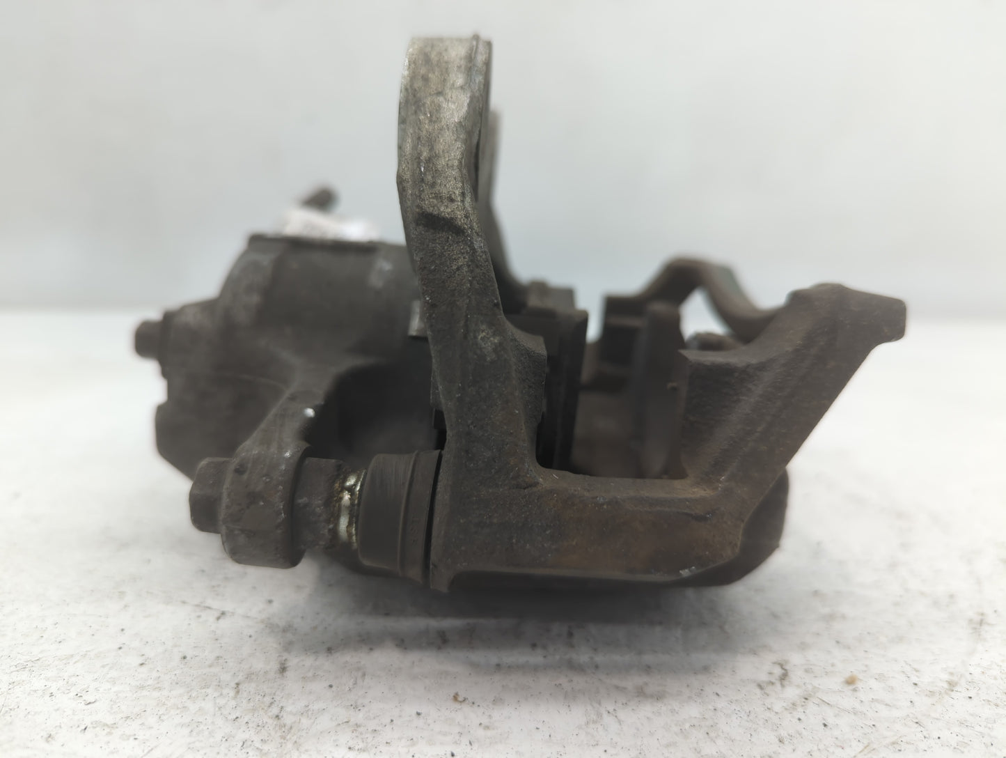 2008-2017 Buick Enclave Front Driver Left Brake Caliper 701424 - Oemusedautoparts1.com