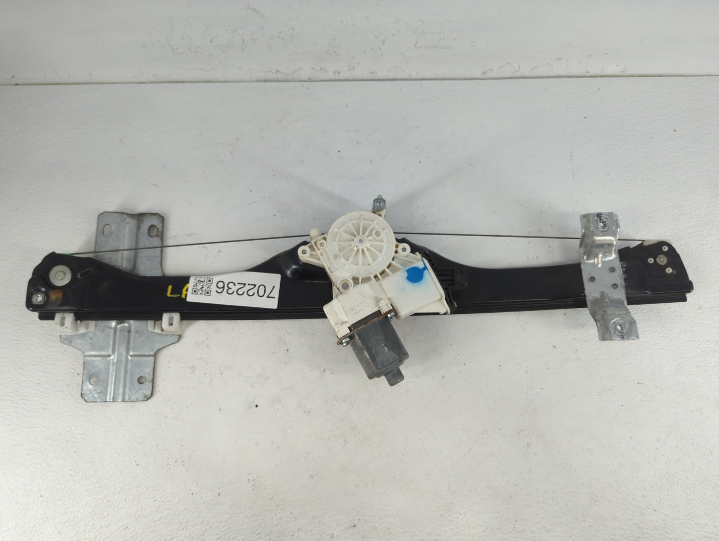 2008-2017 Buick Enclave Driver Left Front Window Regulator 702236 - Oemusedautoparts1.com