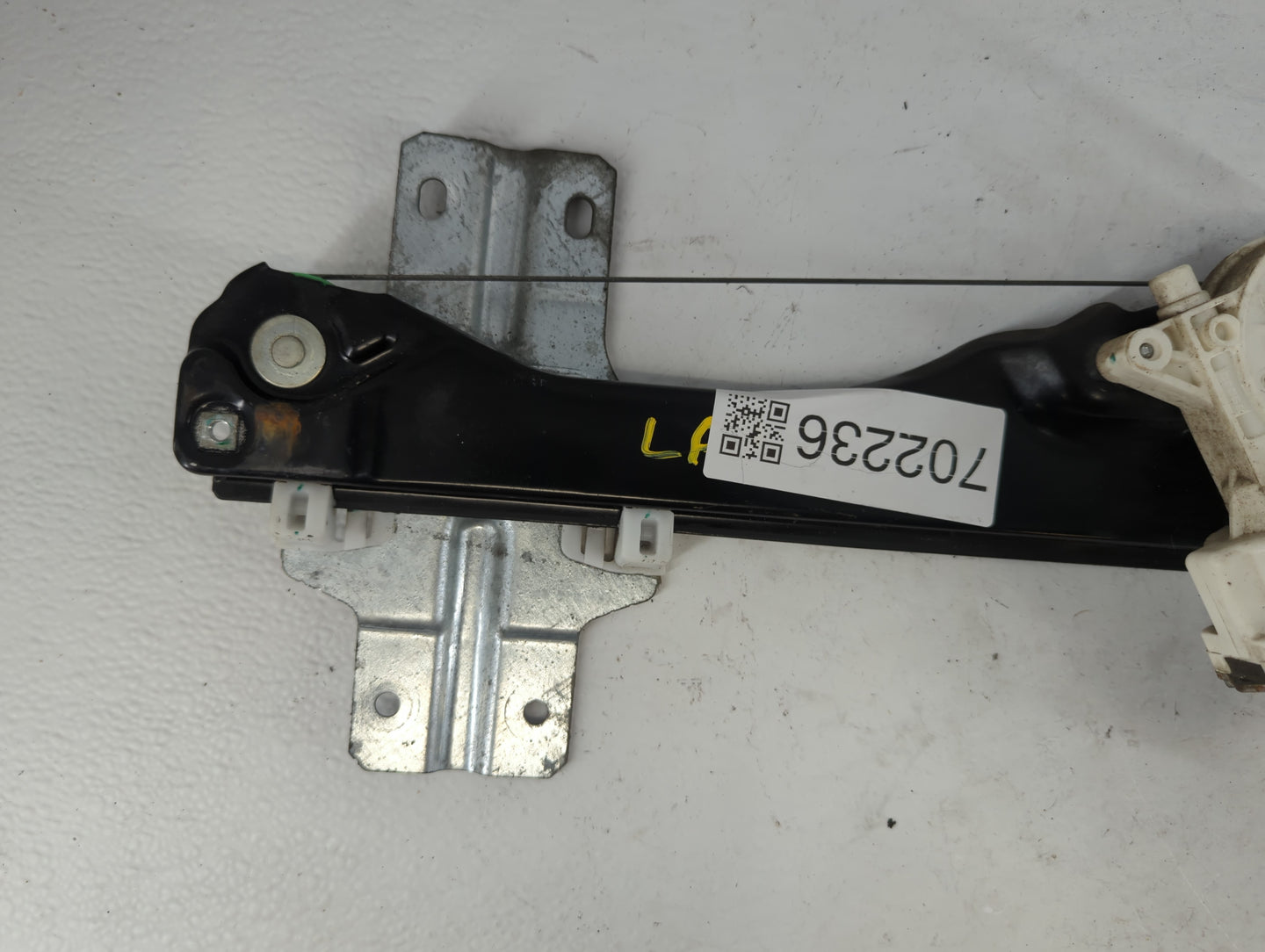 2008-2017 Buick Enclave Driver Left Front Window Regulator 702236 - Oemusedautoparts1.com