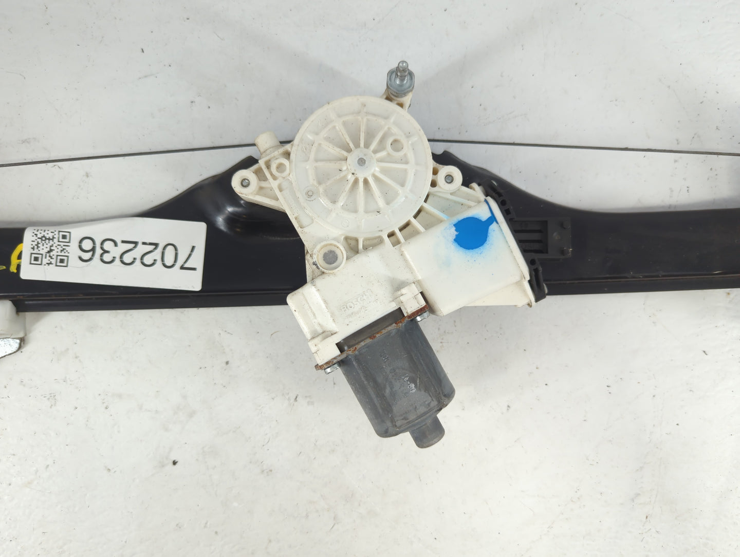 2008-2017 Buick Enclave Driver Left Front Window Regulator 702236 - Oemusedautoparts1.com