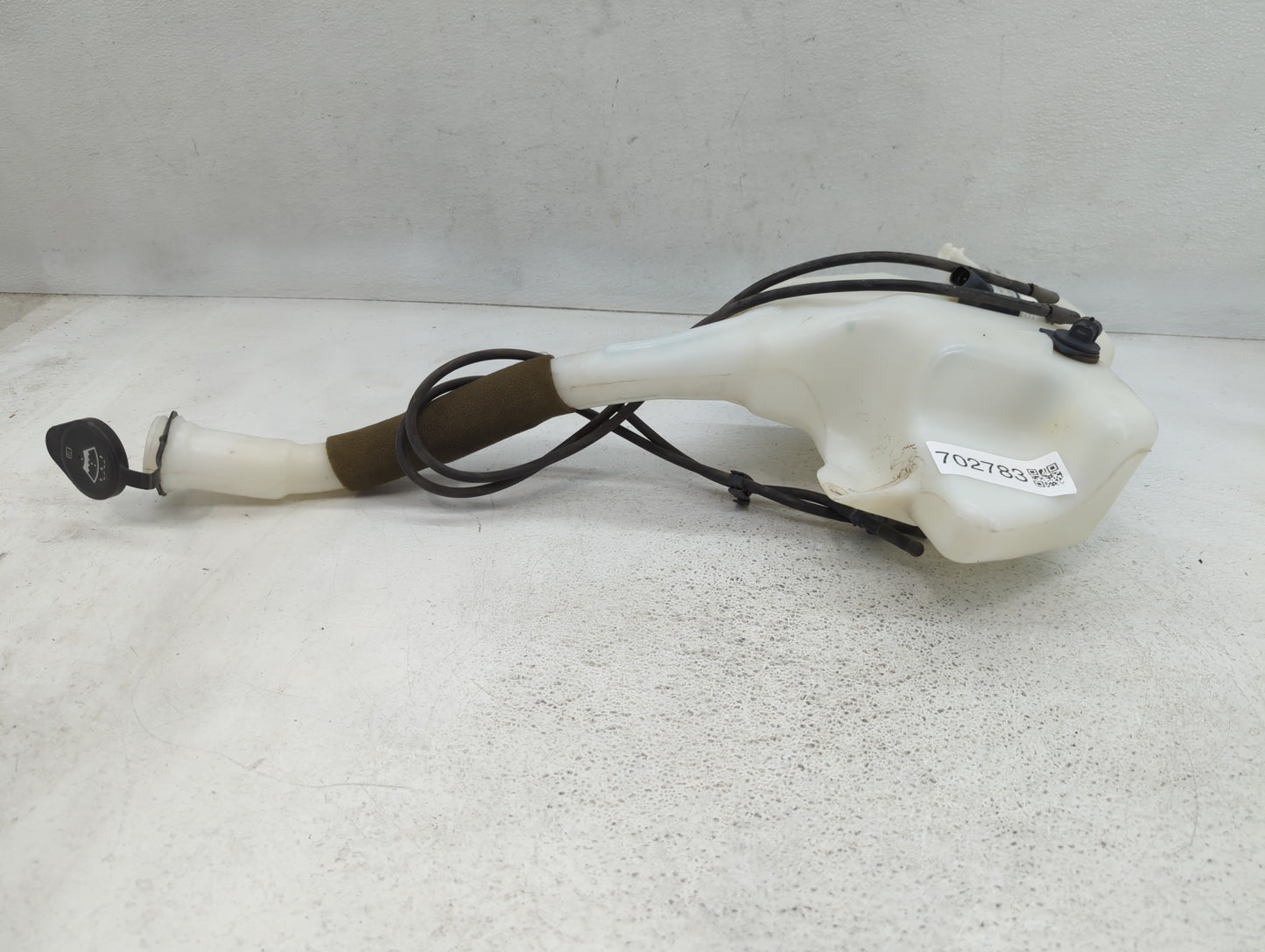 2008-2009 Buick Enclave Windshield Washer Fluid Reservoir Bottle Oem - Oemusedautoparts1.com