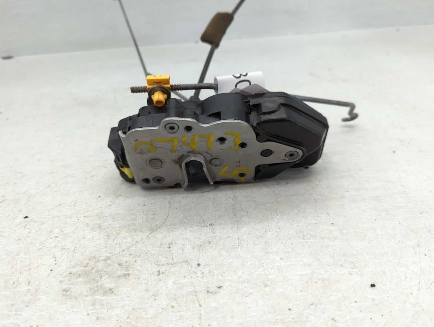 2009 Buick Enclave DOOR LOCK - Oemusedautoparts1.com