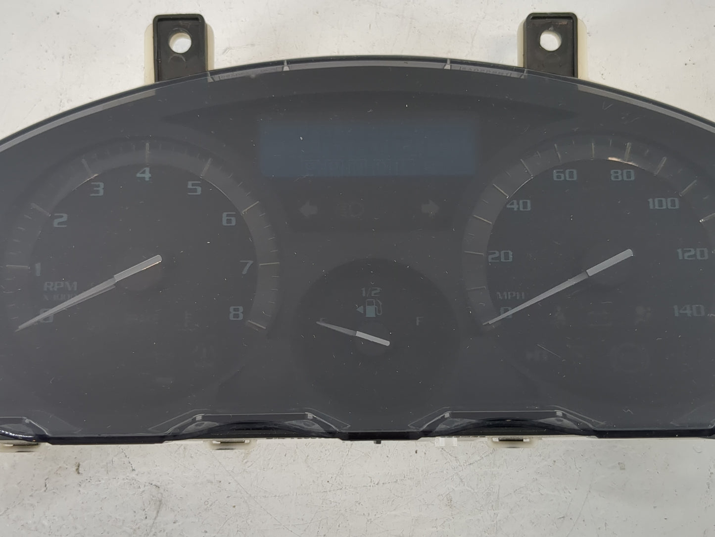 2008-2012 Buick Enclave Instrument Cluster Speedometer Gauges Fits Fits 2008 2009 2010 2011 2012 OEM Used Auto Parts - Oemus