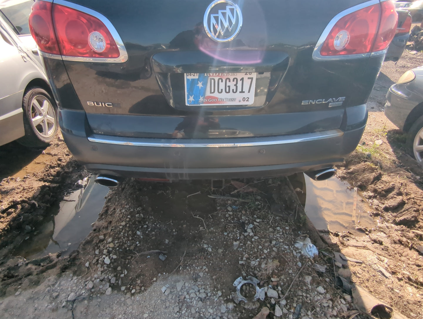 2008-2012 Buick Enclave Rear Bumper Assembly Oem - Oemusedautoparts1.com