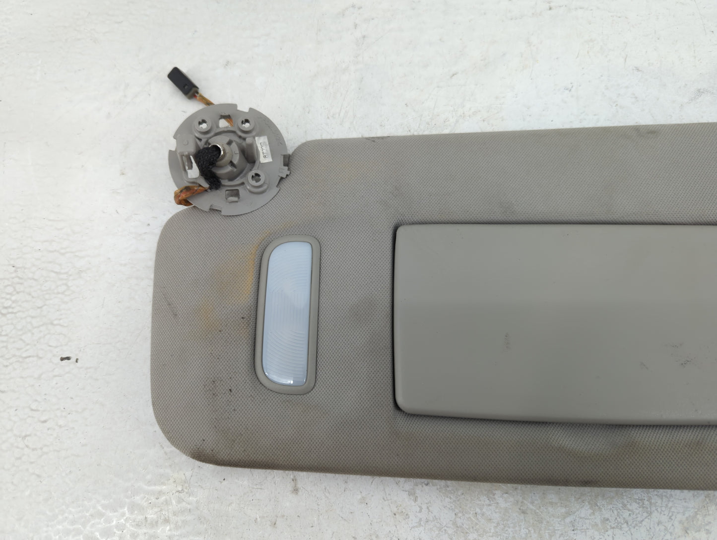 2008-2017 Buick Enclave Sun Visor Shade Replacement Driver Left Mirror Fits OEM Used Auto Parts - Oemusedautoparts1.com