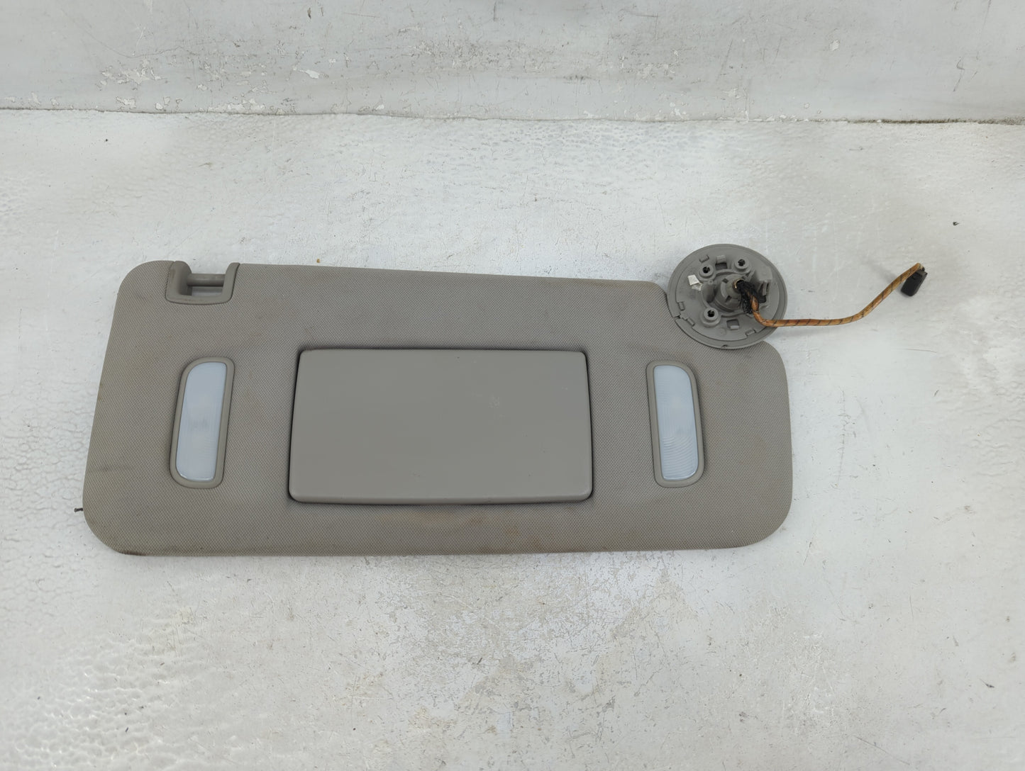 2008-2017 Buick Enclave Sun Visor Shade Replacement Passenger Right Mirror Fits OEM Used Auto Parts - Oemusedautoparts1.com