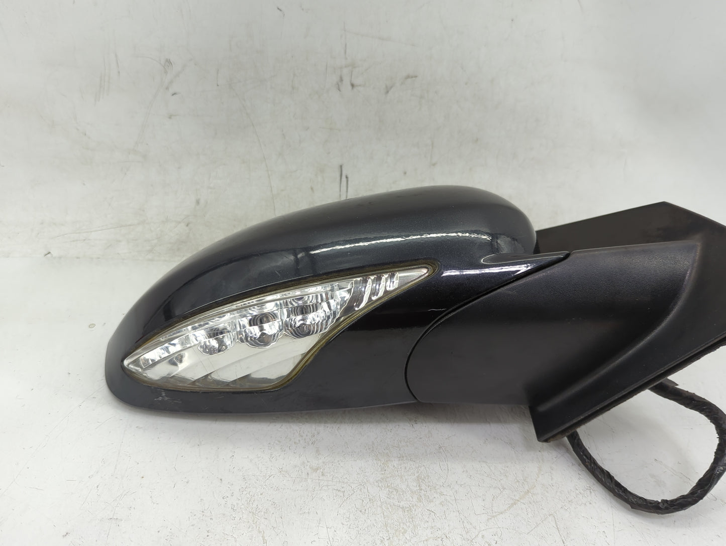 2008-2012 Buick Enclave Passenger Side View Mirror - Right Door Mirror OEM Used - Oemusedautoparts1.com