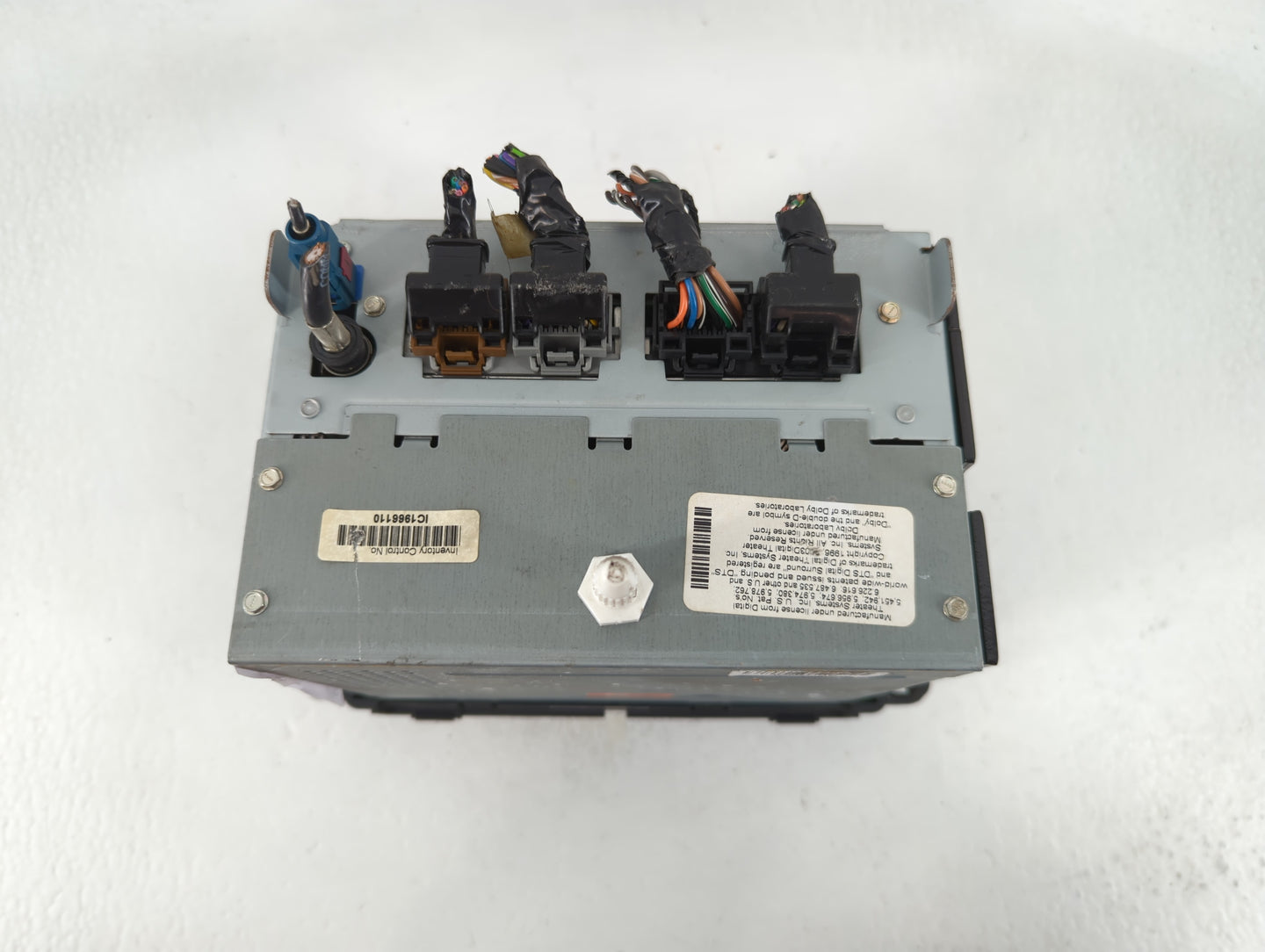 2009 Buick Enclave Radio AM FM Cd Player Receiver Replacement P/N:25175095 Fits OEM Used Auto Parts - Oemusedautoparts1.com