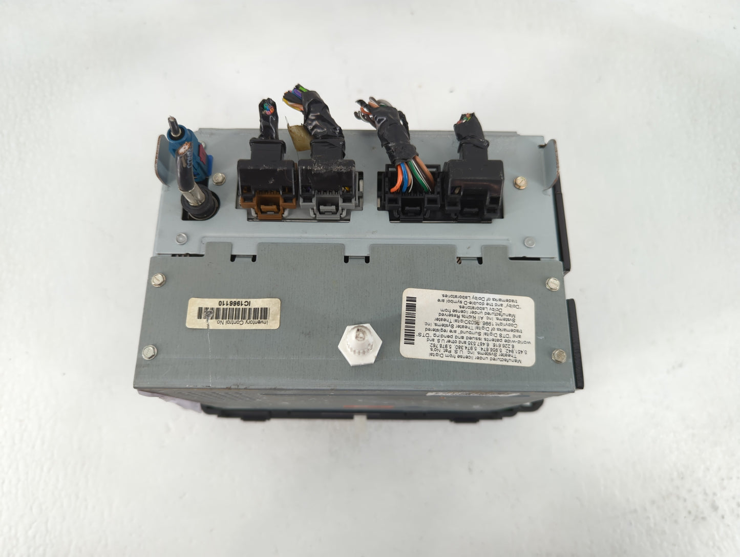 2009 Buick Enclave Radio AM FM Cd Player Receiver Replacement P/N:25175095 Fits OEM Used Auto Parts - Oemusedautoparts1.com