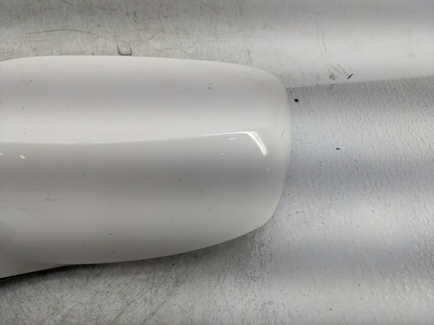 2009-2011 Buick Lucerne Driver Side View Mirror - Left Door Mirror OEM Used - Oemusedautoparts1.com