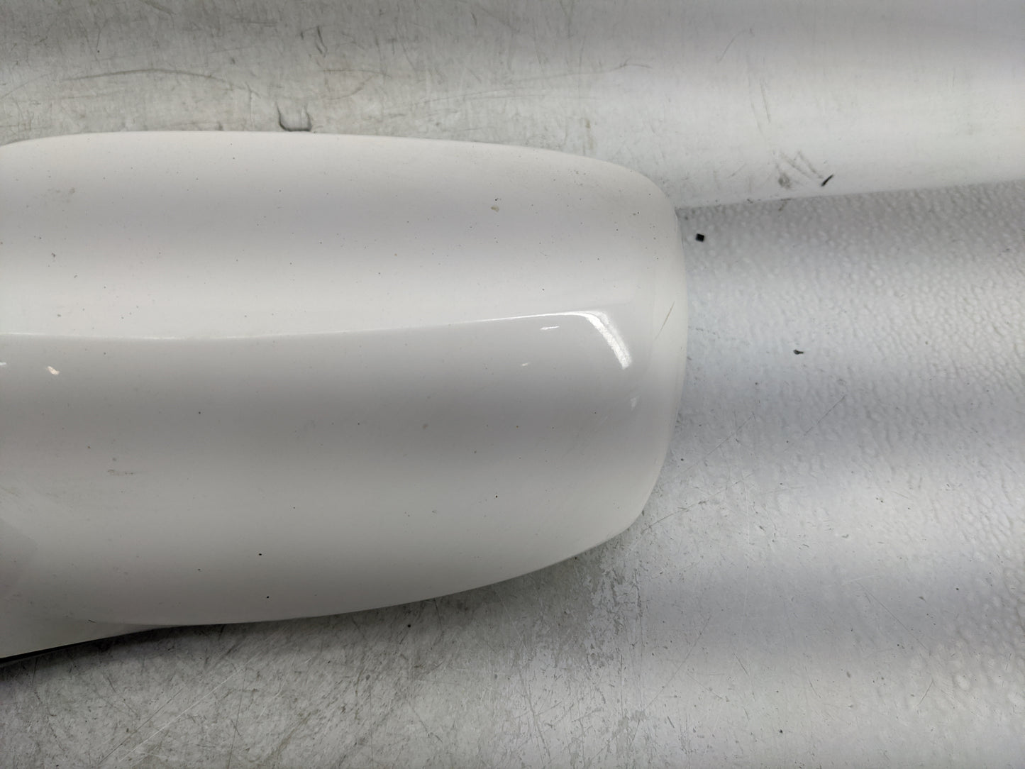 2009-2011 Buick Lucerne Driver Side View Mirror - Left Door Mirror OEM Used - Oemusedautoparts1.com