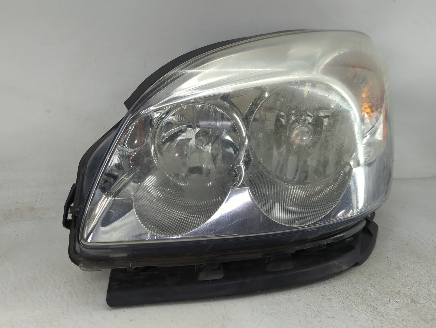 2006-2011 Buick Lucerne Driver Left Oem Head Light Headlight Lamp - Oemusedautoparts1.com