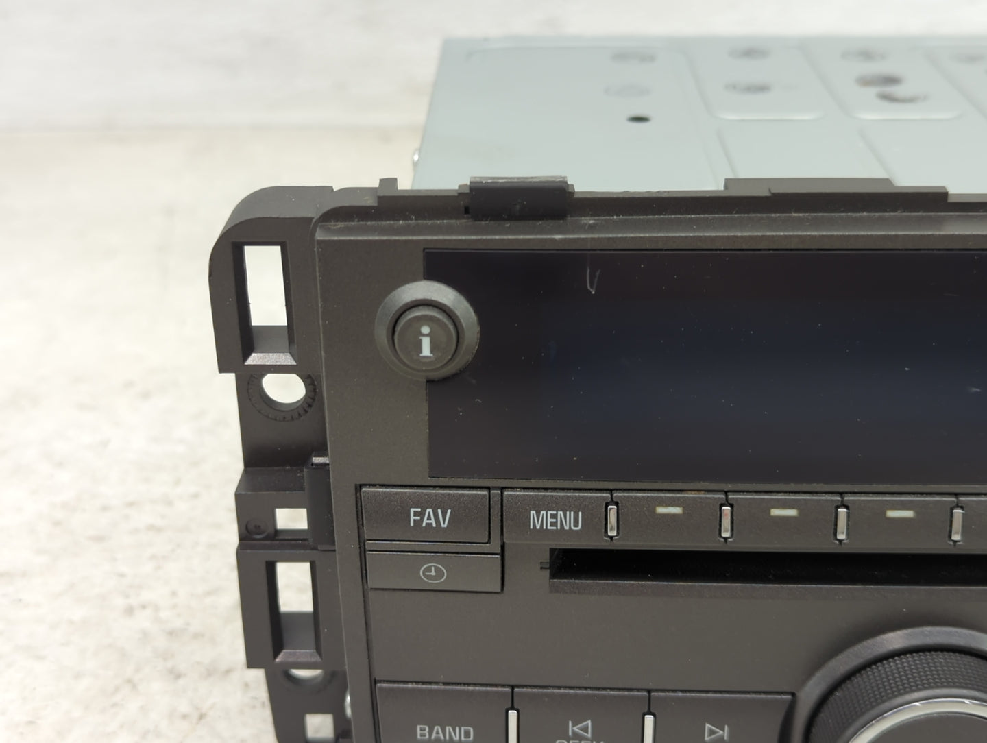 2009-2010 Buick Lucerne Radio AM FM Cd Player Receiver Replacement P/N:25992378 Fits Fits 2009 2010 OEM Used Auto Parts - Oe