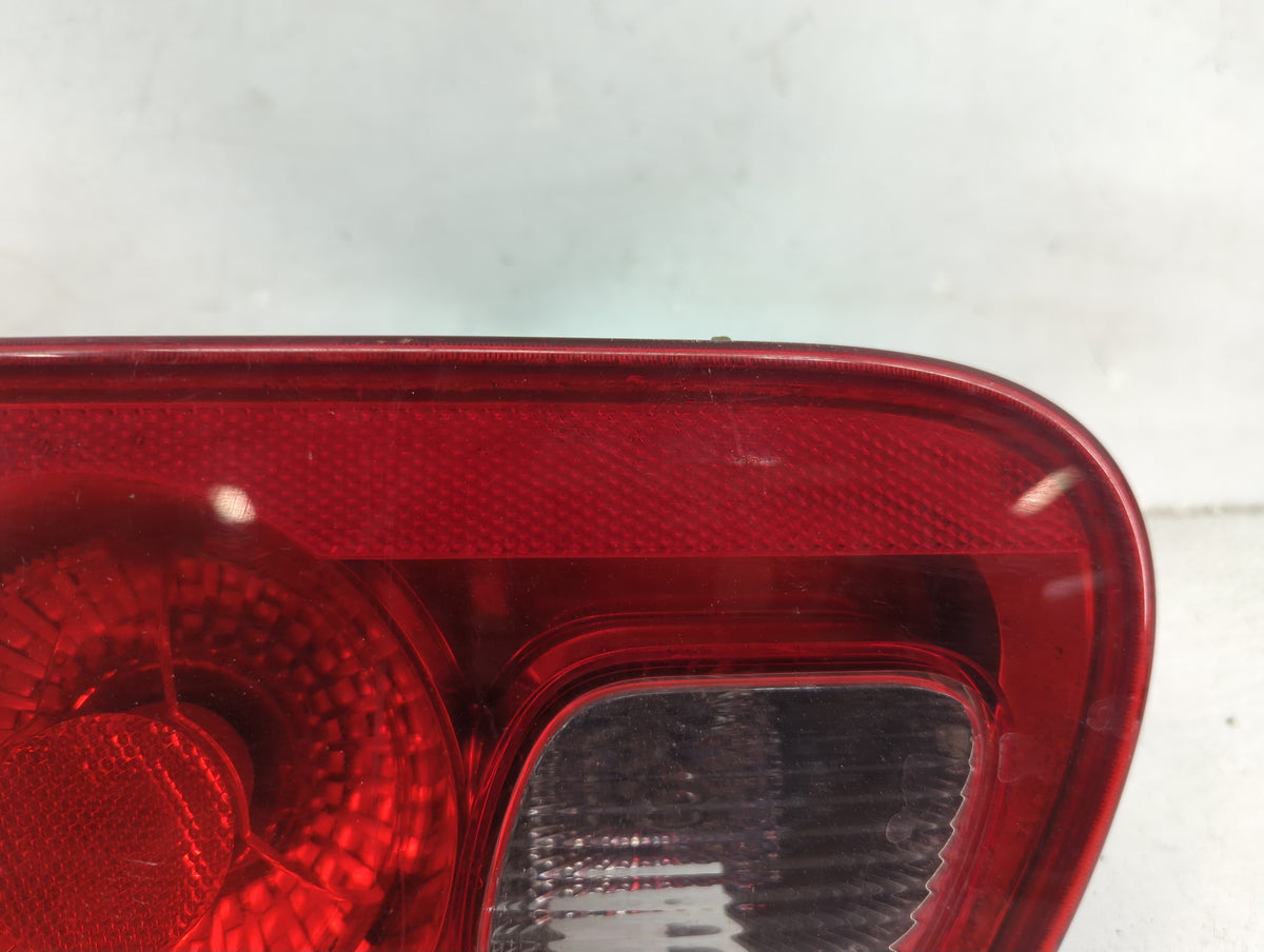 2006-2011 Buick Lucerne Passenger Right Side Deck Lid Mounted Tail Light 1160437 - Oemusedautoparts1.com