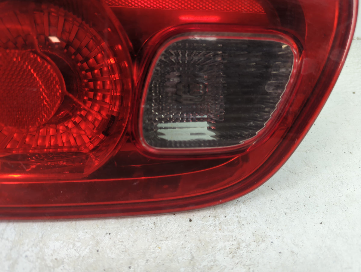 2006-2011 Buick Lucerne Passenger Right Side Deck Lid Mounted Tail Light 1160437 - Oemusedautoparts1.com