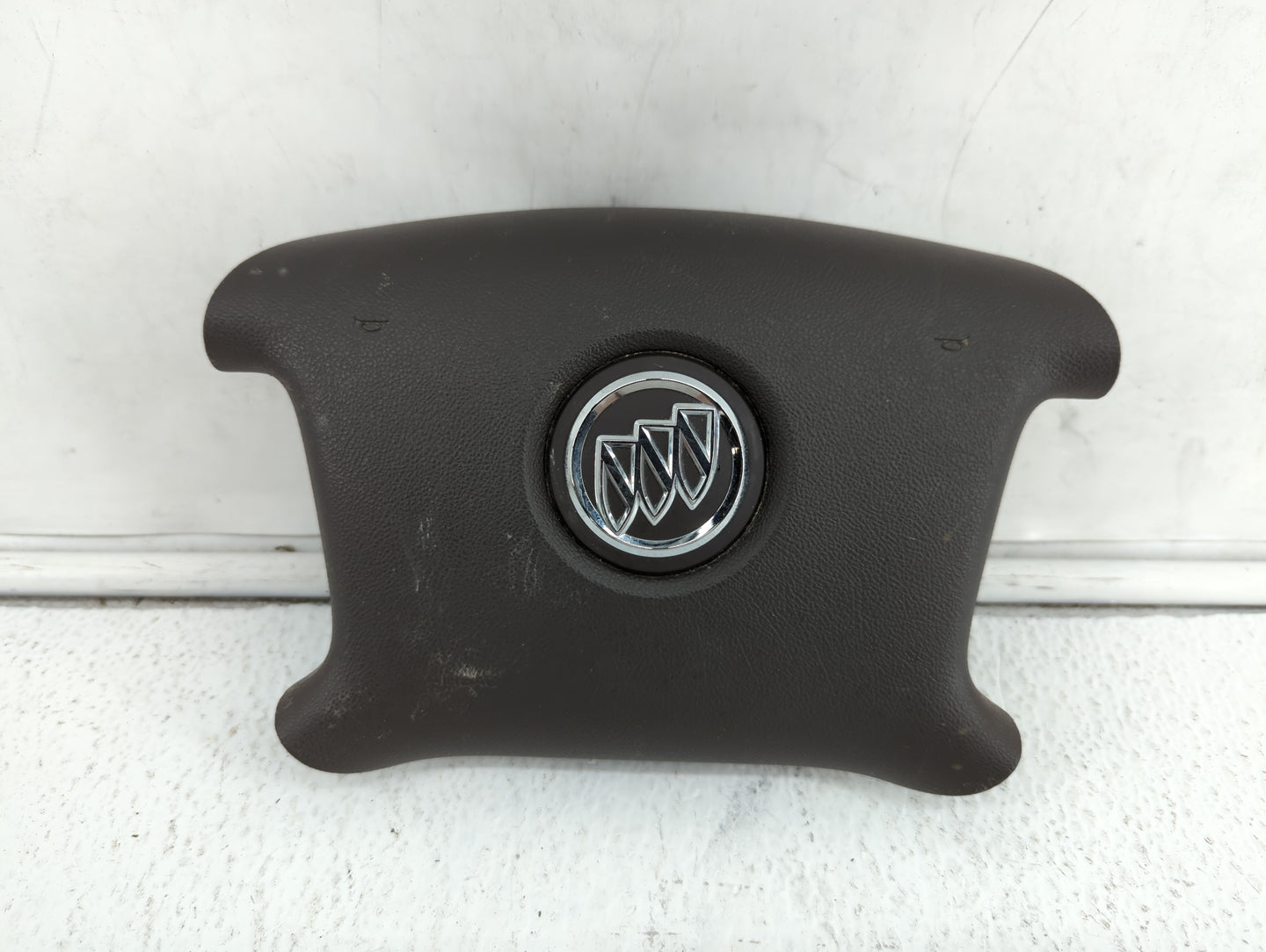 2007-2011 Buick Lucerne Air Bag Driver Left Steering Wheel Mounted Fits Fits 2007 2008 2009 2010 2011 OEM Used Auto Parts - 